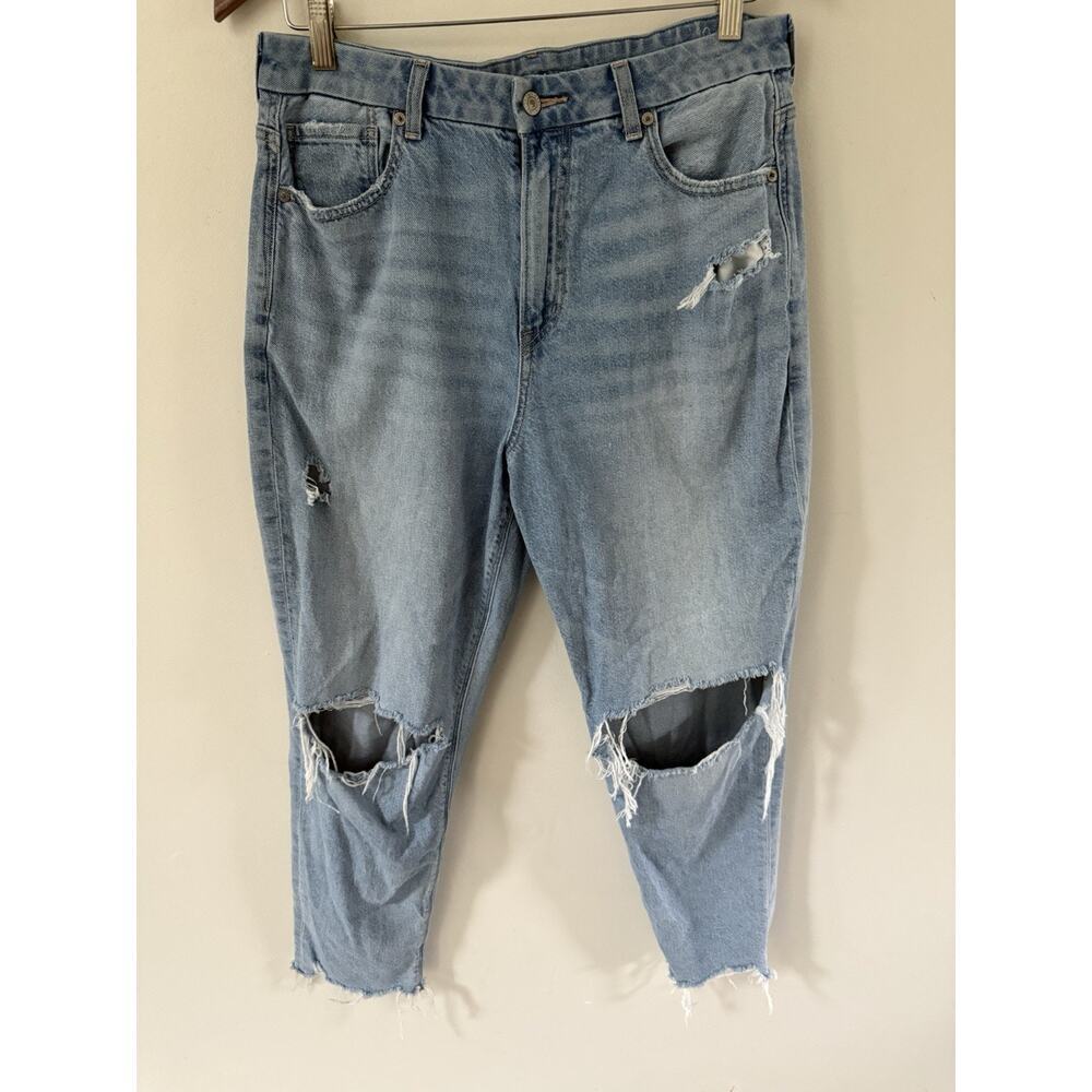 AMERICAN EAGLE Strigid Straight Blue Denim Distressed Jeans Womens Size 12